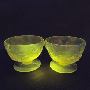 Morgantown Amethyst Crinkle Glass‎ Sherbet Cup Bowl Manganese 365nm Green Set 2